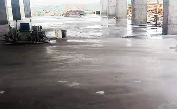 尼玛正确的地坪施工是耐磨地坪的效果保证